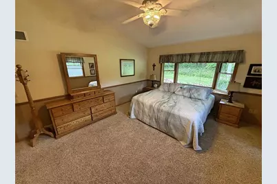 5352 N River Road, Janesville, WI 53545 - Photo 33