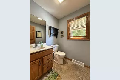 5352 N River Road, Janesville, WI 53545 - Photo 43