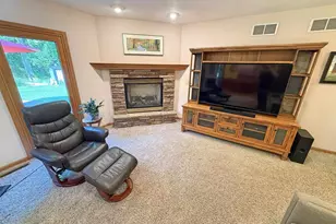 5352 N River Rd, Janesville, WI 53545 - Photo 11