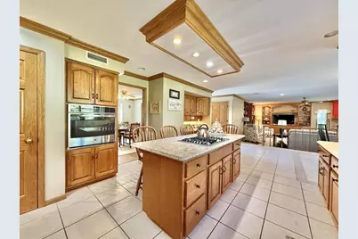 2078 Regal Oaks Court, Beloit, WI 53511 - Photo 9