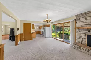 621 W Division St, Ridgeville, WI 53533 - Photo 13