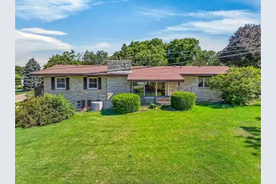621 W Division Street, Ridgeville, WI 53533 - Photo 3