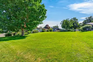 621 W Division St, Ridgeville, WI 53533 - Photo 39