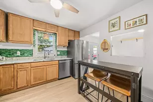 2428 Pioneer Dr, Beloit, WI 53511 - Photo 11
