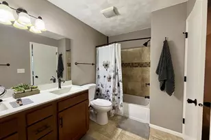 2532 W Memorial Dr, Janesville, WI 53548 - Photo 13