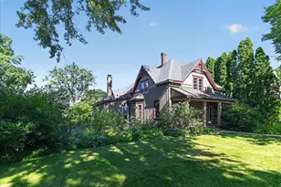 212 S 5th St, Mount Horeb, WI 53572 - Photo 17