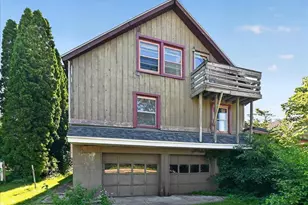 212 S 5th St, Mount Horeb, WI 53572 - Photo 21