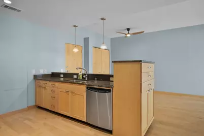 309 W Washington Avenue #601, Madison, WI 53703 - Photo 17