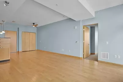 309 W Washington Avenue #601, Madison, WI 53703 - Photo 7