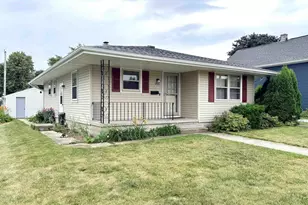 1805 Elm Ave, Sheboygan, WI 53081 - Photo 1