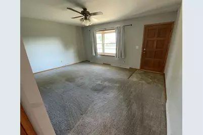 2017 Crestview Street, Janesville, WI 53546 - Photo 17