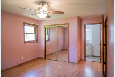 506 N Brooklyn Avenue, Elroy, WI 53929 - Photo 9