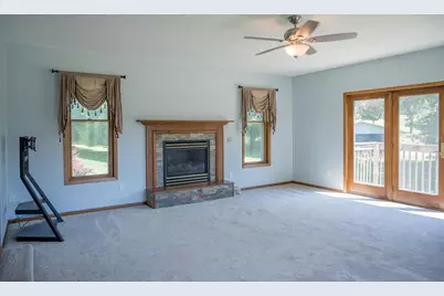 506 N Brooklyn Avenue, Elroy, WI 53929 - Photo 7