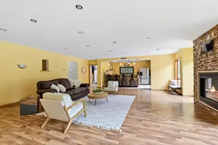 2023 W Glenmoor Ln, Janesville, WI 53545 - Photo 37