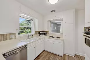 4834 Marathon Dr, Madison, WI 53705 - Photo 13