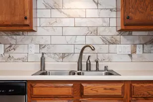 29 Newbury Cir, Madison, WI 53711 - Photo 7