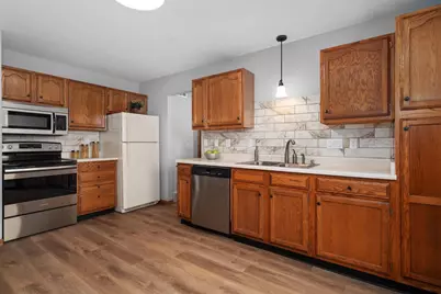 29 Newbury Circle, Madison, WI 53711 - Photo 5