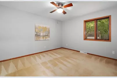 29 Newbury Circle, Madison, WI 53711 - Photo 9