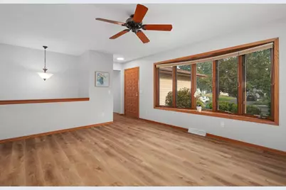 29 Newbury Circle, Madison, WI 53711 - Photo 3