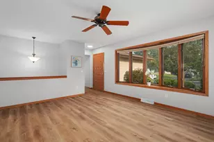 29 Newbury Cir, Madison, WI 53711 - Photo 3