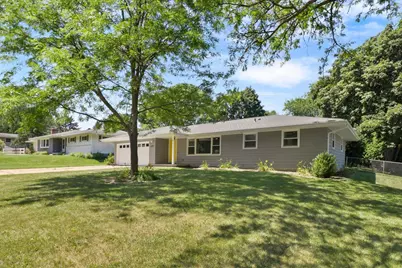 2727 Florann Drive, Fitchburg, WI 53711 - Photo 3