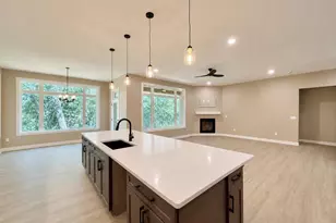 3762 White Pine Dr, Janesville, WI 53545 - Photo 5