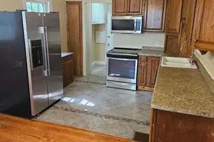 1332 Emilie St, Green Bay, WI 54307 - Photo 7