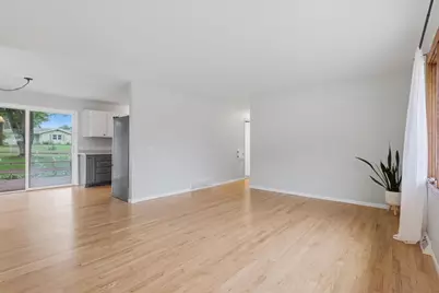 406 E Verleen Avenue, Waunakee, WI 53597 - Photo 3