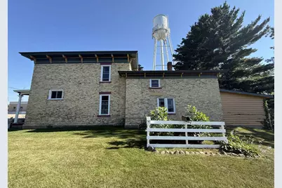 1009 W 3rd Avenue, Brodhead, WI 53520 - Photo 5