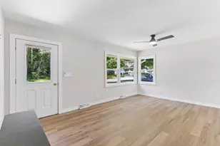 712 E Edgewater St, Portage, WI 53901 - Photo 5