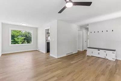 712 E Edgewater Street, Portage, WI 53901 - Photo 7