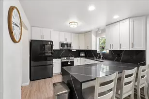 4610 New Freedom Ln, Fitchburg, WI 53711 - Photo 9