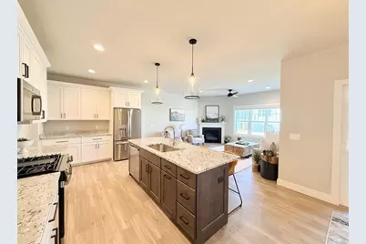 4743 Bellflower Drive, DeForest, WI 53532 - Photo 5