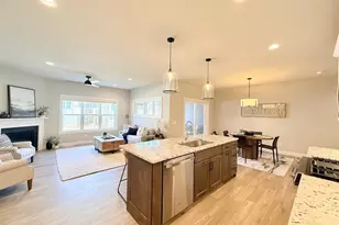 4743 Bellflower Dr, DeForest, WI 53532 - Photo 5