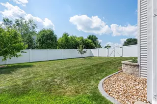 2001 Fullerton Dr, Prairie Du Sac, WI 53578 - Photo 51