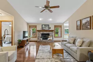 4195 S Satinwood Dr, Beloit, WI 53511 - Photo 9