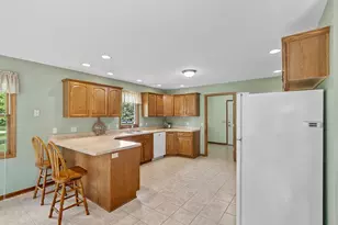 4195 S Satinwood Dr, Beloit, WI 53511 - Photo 15