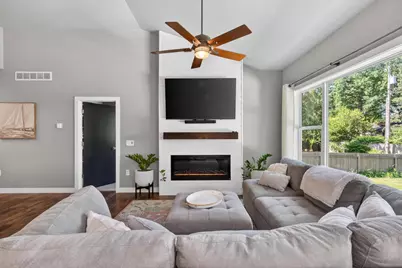 524 N Sherman Avenue, Madison, WI 53704 - Photo 7
