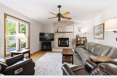 412 Bonnie Road, Cottage Grove, WI 53527 - Photo 15