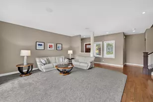 818 Pine Hill Dr, Madison, WI 53593 - Photo 5