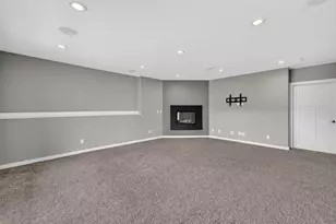 818 Pine Hill Dr, Madison, WI 53593 - Photo 47