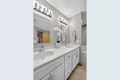 4101 Monona Drive #302, Monona, WI 53716 - Photo 37
