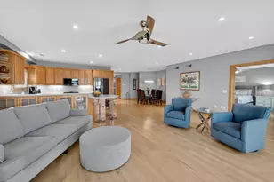 4101 Monona Dr, Monona, WI 53716 - Photo 9
