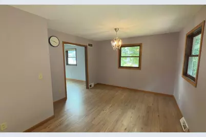 2413 Stuart Court, Madison, WI 53704 - Photo 5