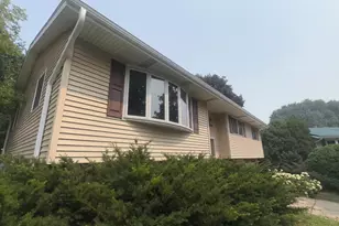 2413 Stuart Ct, Madison, WI 53704 - Photo 19