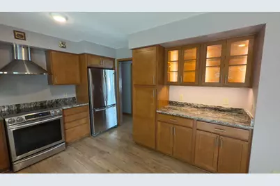 2413 Stuart Court, Madison, WI 53704 - Photo 7