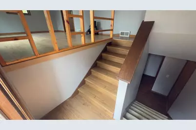 2413 Stuart Court, Madison, WI 53704 - Photo 17