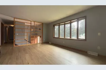 2413 Stuart Court, Madison, WI 53704 - Photo 3