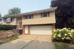 2413 Stuart Ct, Madison, WI 53704 - Photo 1