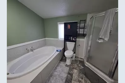 515 N Glendale Avenue, Tomah, WI 54660 - Photo 9